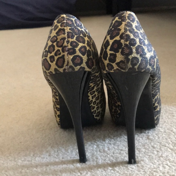 Platform heel - Picture 3 of 3